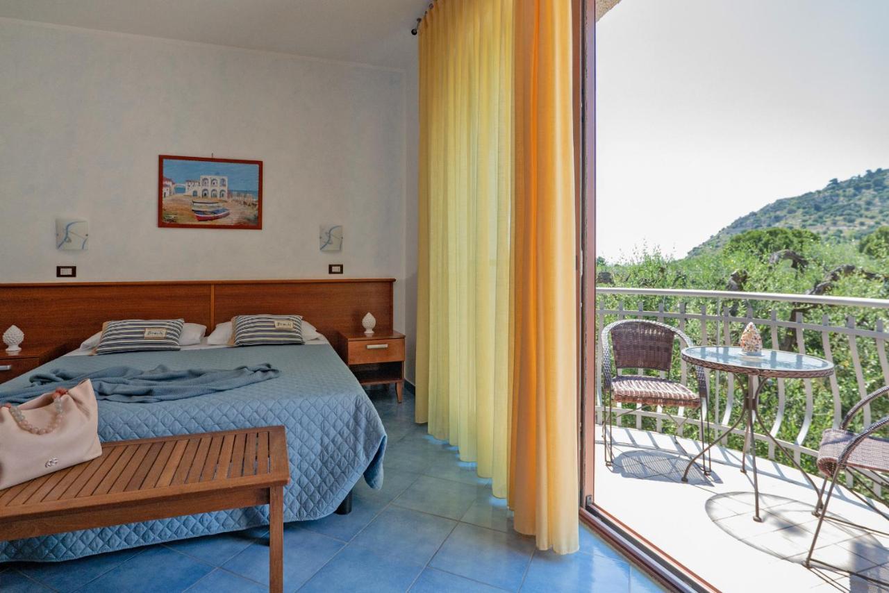 Hotel Residence Torre Del Porto Mattinata Kültér fotó