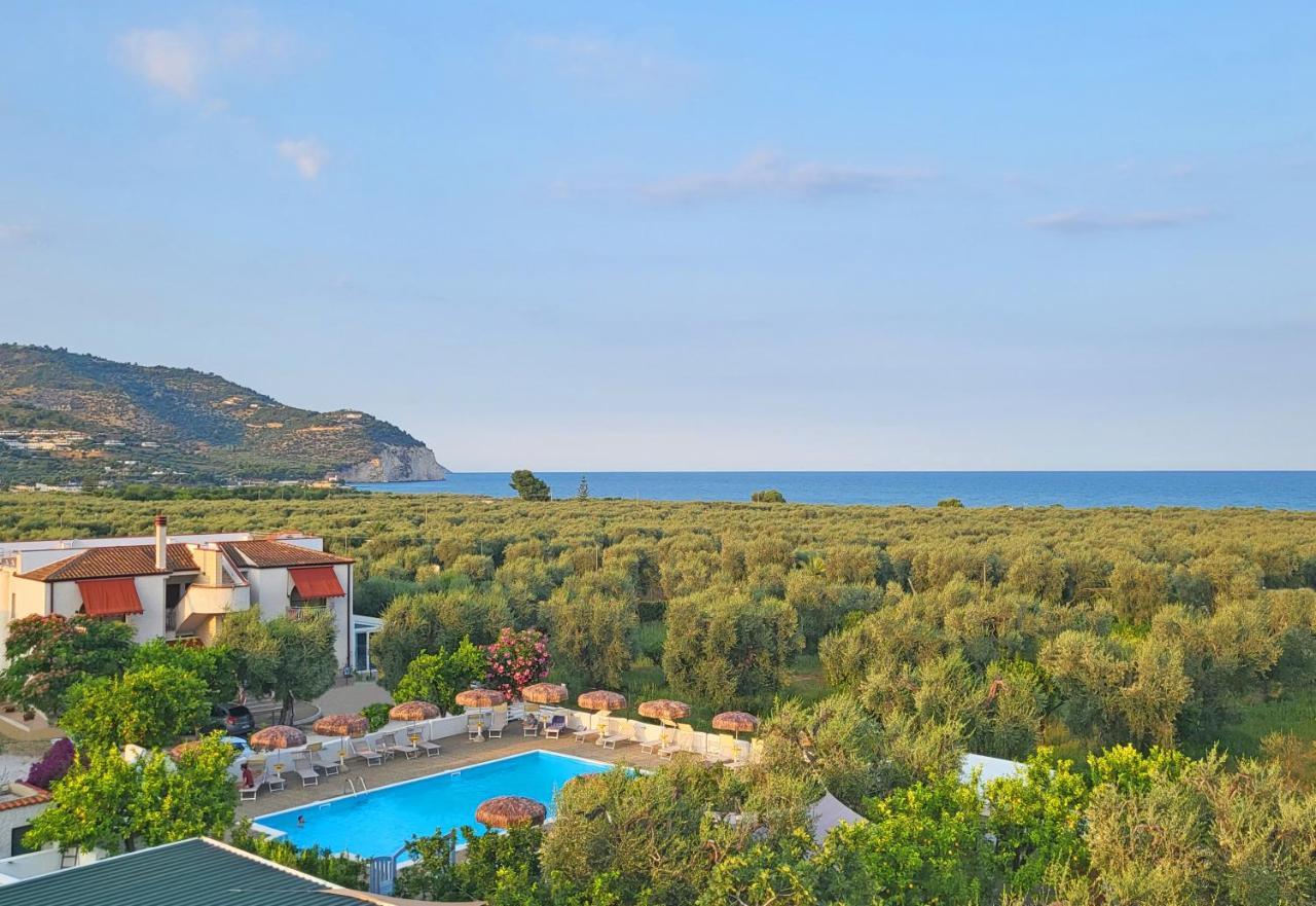 Hotel Residence Torre Del Porto Mattinata Kültér fotó